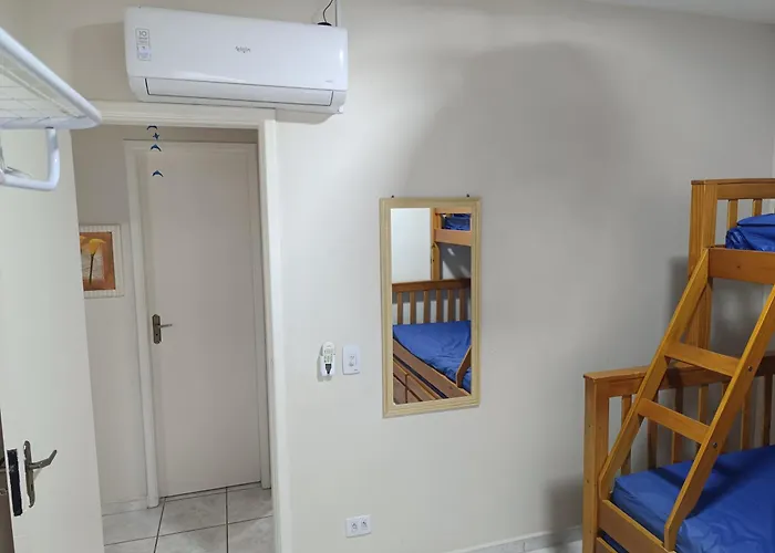 aconchegante com piscina - Praia Grande